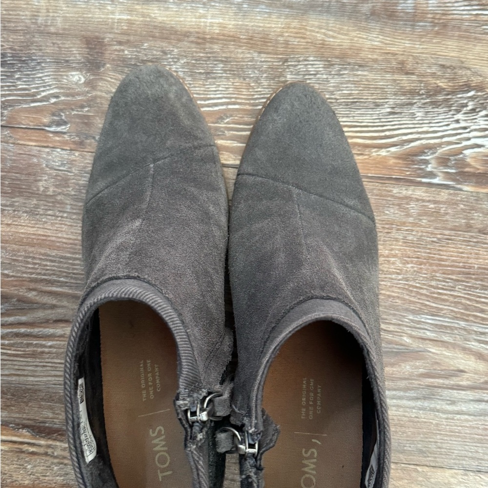 TOM’S Women's Gray Ankle Boots - Picture 4 of 4